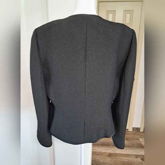 [Kasper] Black Women's Blazer Size 14P - Picture 3 of 10